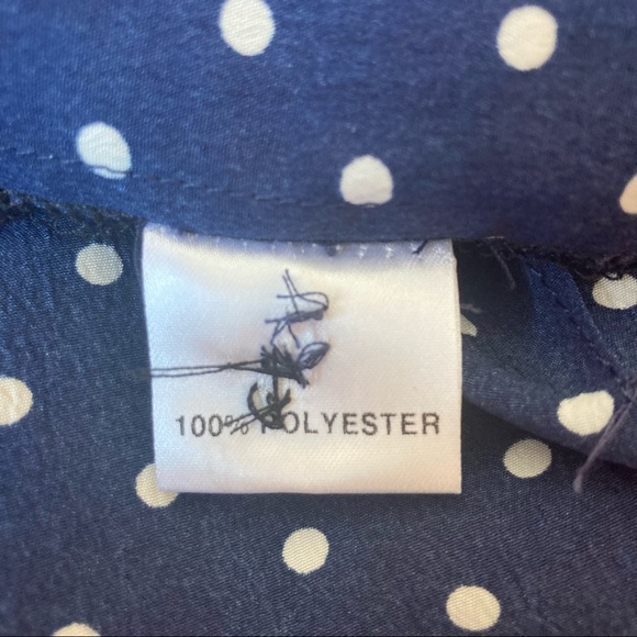 Gorgeous Pretty Retro 40s blouse in navy polka dot - Picture 3 of 5